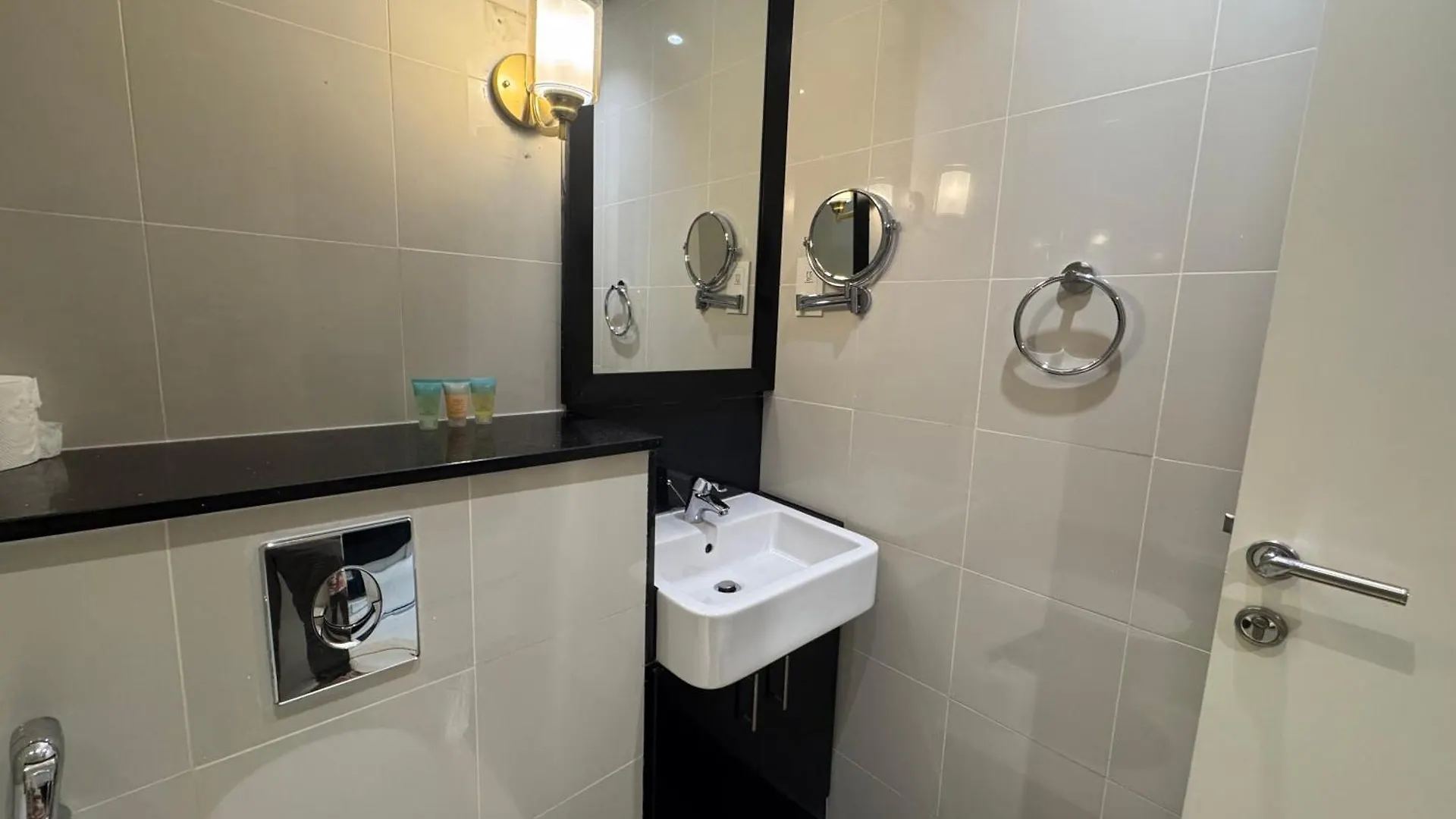 Ashri Hh, Bohemian Style Condo In Downtown Dubaj
